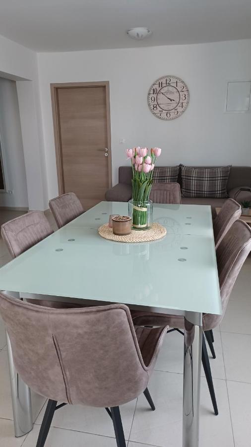 ביבינייה Apartmani Sara מראה חיצוני תמונה